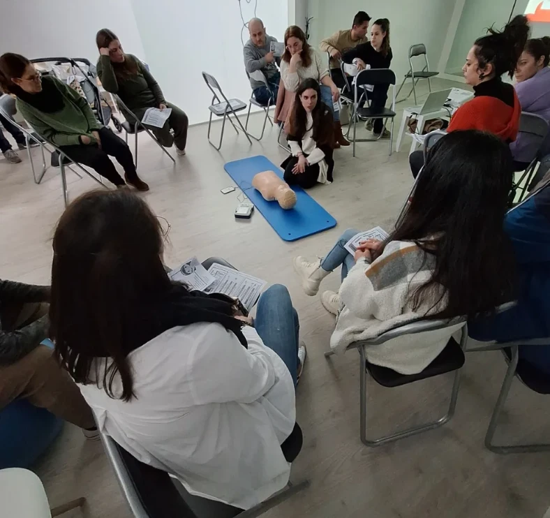 Taller de primeros auxilios neonatales y pediátricos